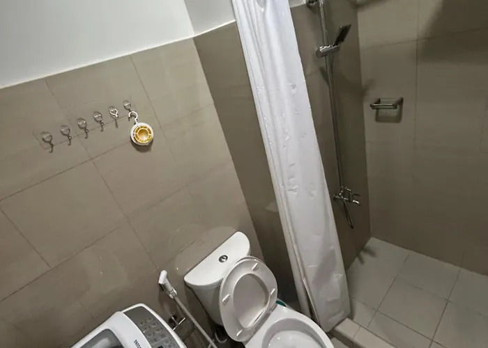 Apartment Affordable Comfort Haven Walking Distance To Mall Of *