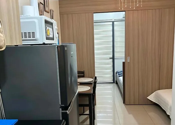 Apartment Affordable Comfort Haven Walking Distance To Mall Of *